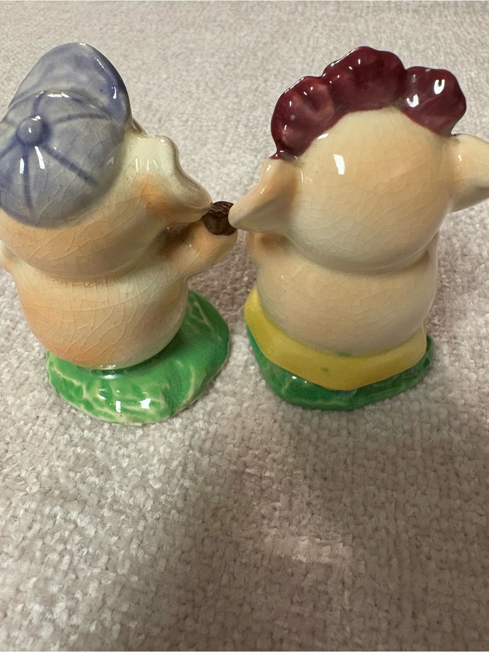 Set of Made in Japan Ceramic small pigs decor. - Picture 6 of 11